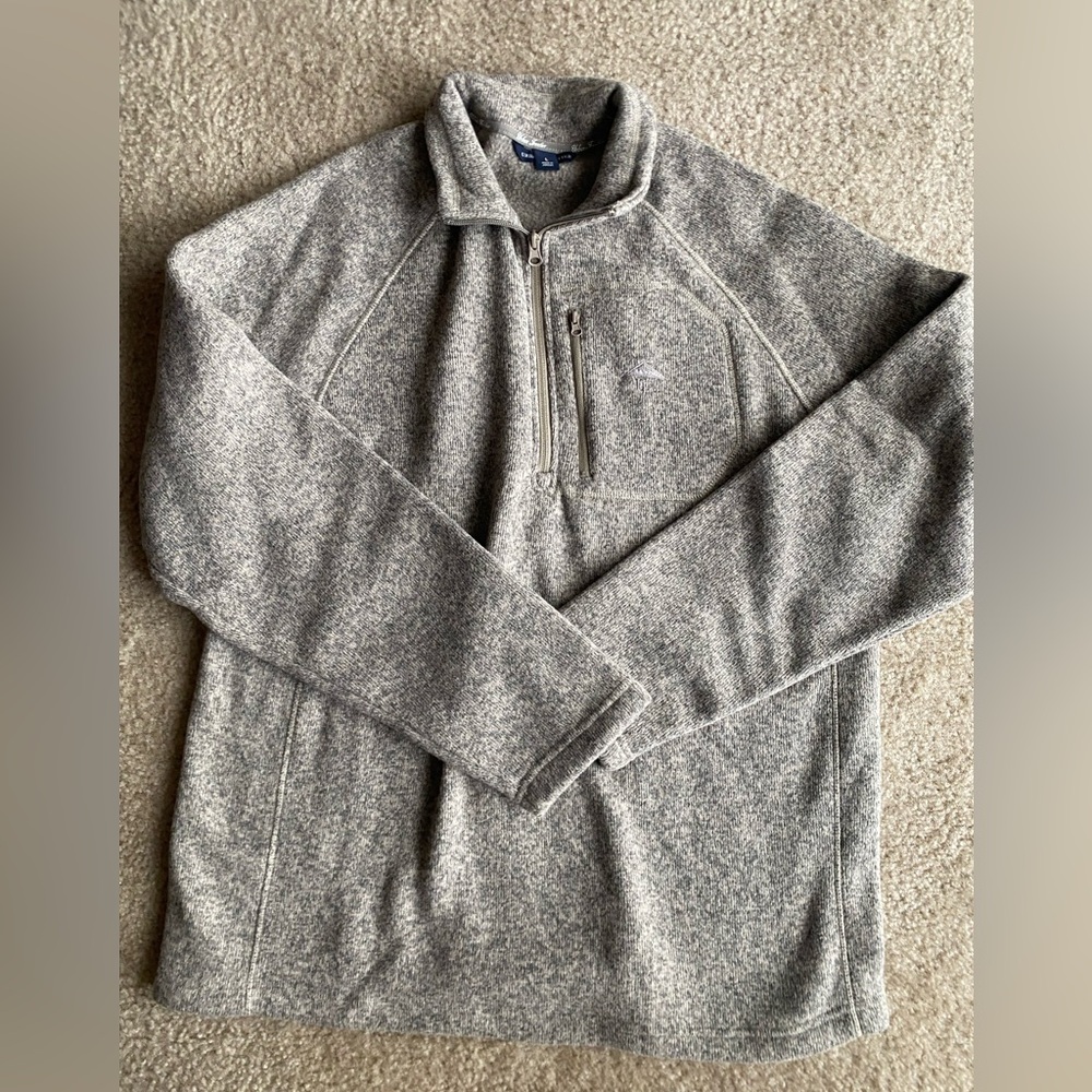 Men’s size L quarter zip pull over